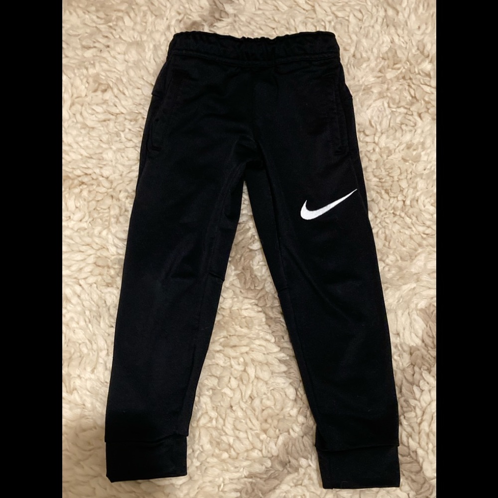 Black Nike Joggers in great used condition